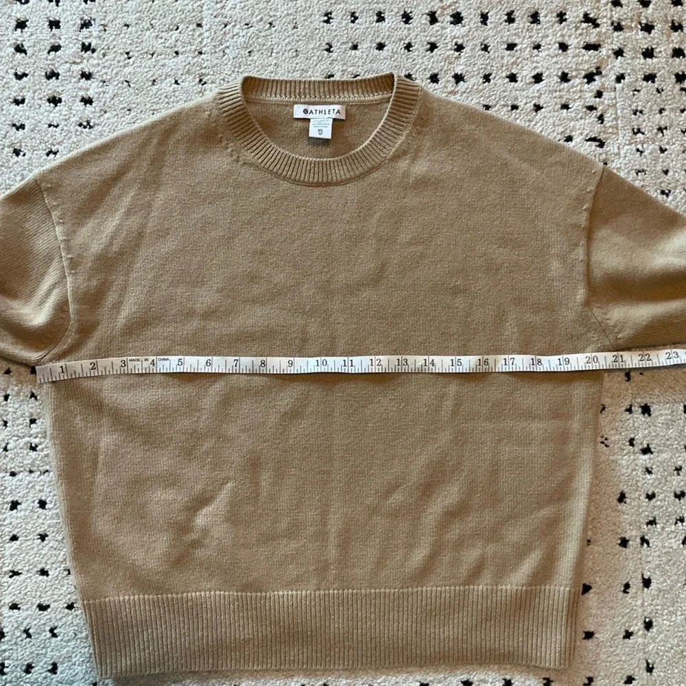 Athleta Alpine Crewneck tan cropped Sweater, XS - Picture 6 of 7